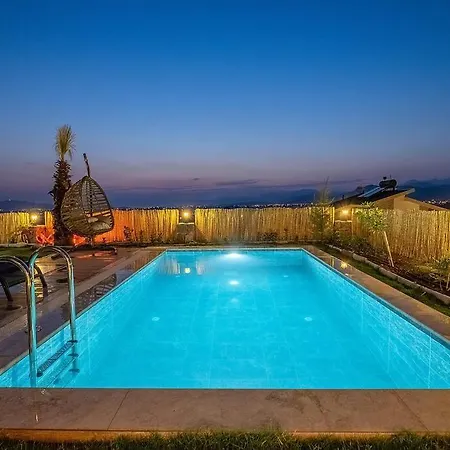 Sleeps 4 Sea And Mountain View Bungalow With Pool Awz 268 Villa *